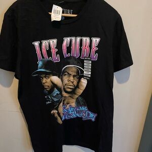 Hot Topic Black Ice Cube Graphic Tee